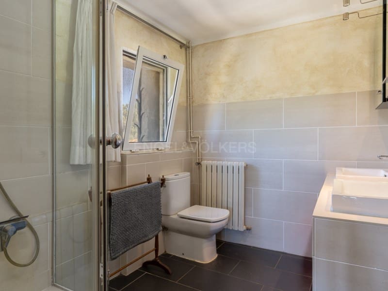 5 soveværelse Finca/Landehus til salg i Vall-llobrega med swimmingpool garage - € 1.585.000 (Ref: 8971374)