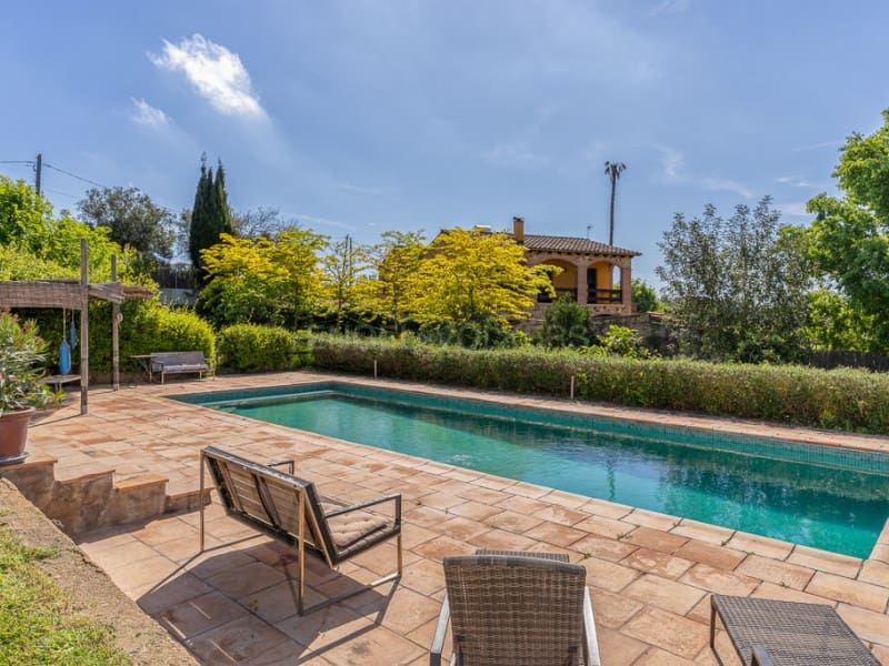 5 soveværelse Finca/Landehus til salg i Vall-llobrega med swimmingpool garage - € 1.585.000 (Ref: 8971374)