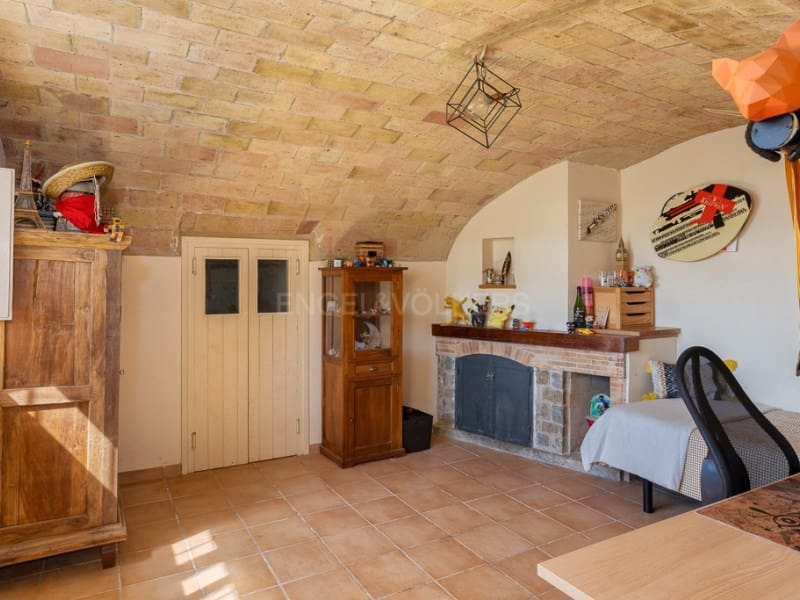 5 soveværelse Finca/Landehus til salg i Vall-llobrega med swimmingpool garage - € 1.585.000 (Ref: 8971374)