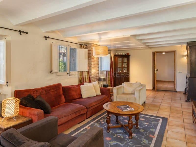 5 soveværelse Finca/Landehus til salg i Vall-llobrega med swimmingpool garage - € 1.585.000 (Ref: 8971374)