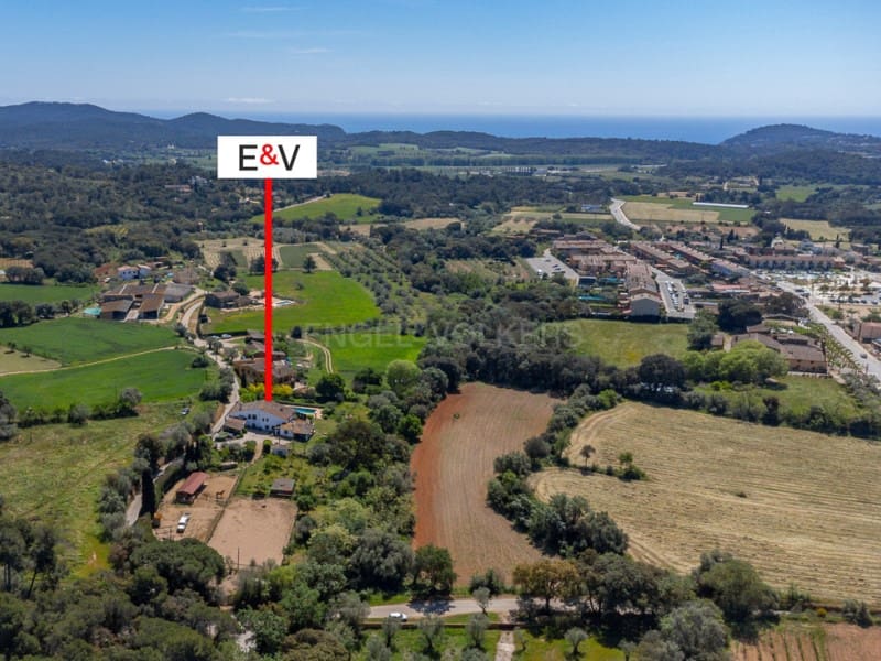 5 soveværelse Finca/Landehus til salg i Vall-llobrega med swimmingpool garage - € 1.585.000 (Ref: 8971374)