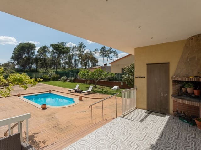 5 chambre Villa/Maison à vendre à Santa Coloma de Farners avec piscine garage - 395 000 € (Ref: 8982681)