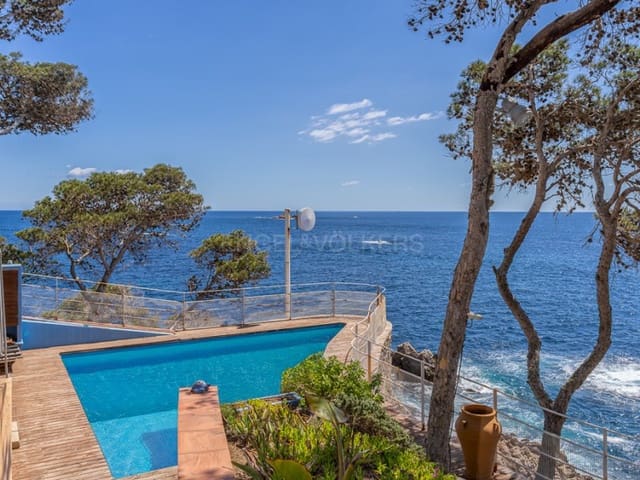 4 bedroom Villa for sale in Palamós with pool garage - € 5,950,000 (Ref: 8986255)