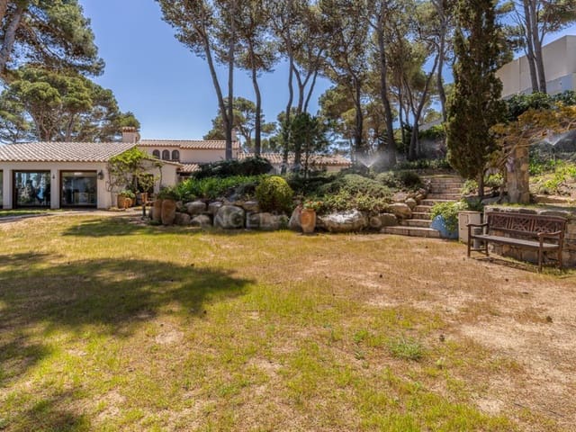 4 bedroom Villa for sale in Palamós with pool garage - € 5,950,000 (Ref: 8986255)