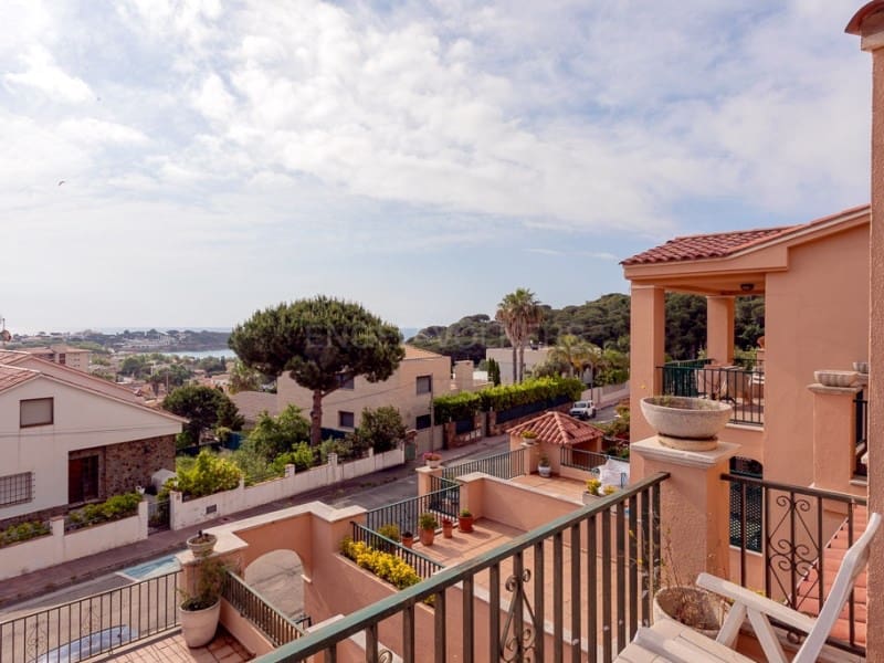 3 sovrum Hus till salu i Sant Feliu de Guixols med pool garage - 385 000 € (Ref: 8992399)