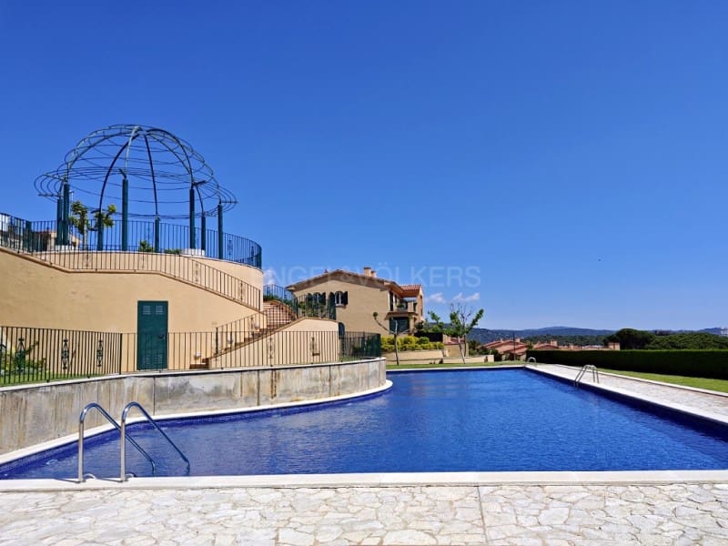 3 sovrum Hus till salu i Sant Feliu de Guixols med pool garage - 385 000 € (Ref: 8992399)
