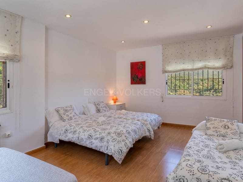 5 soverom Villa til salgs i Santa Cristina d'Aro med svømmebasseng - € 799 000 (Ref: 9001690)