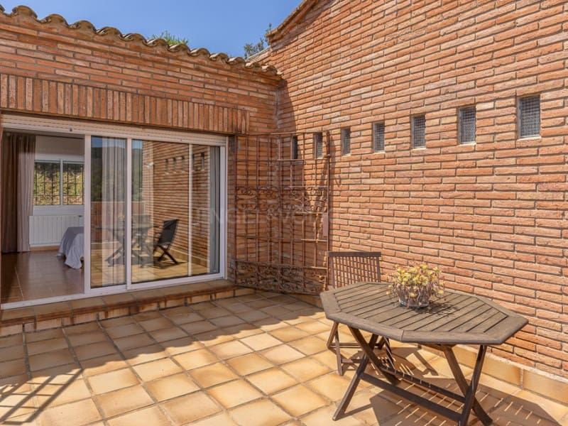 5 soverom Villa til salgs i Santa Cristina d'Aro med svømmebasseng - € 799 000 (Ref: 9001690)