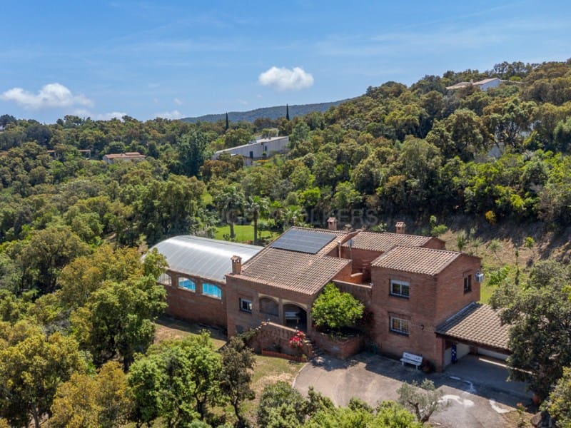 5 soverom Villa til salgs i Santa Cristina d'Aro med svømmebasseng - € 799 000 (Ref: 9001690)