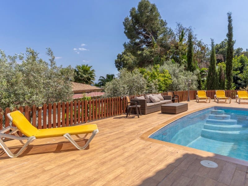 6 soveværelse Villa til salg i Lloret de Mar med swimmingpool - € 955.000 (Ref: 9008579)