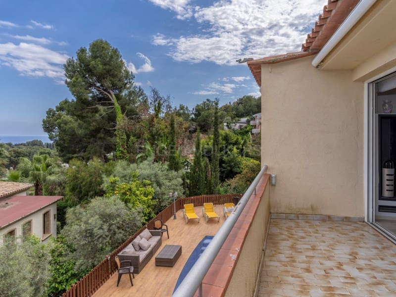 6 soveværelse Villa til salg i Lloret de Mar med swimmingpool - € 955.000 (Ref: 9008579)