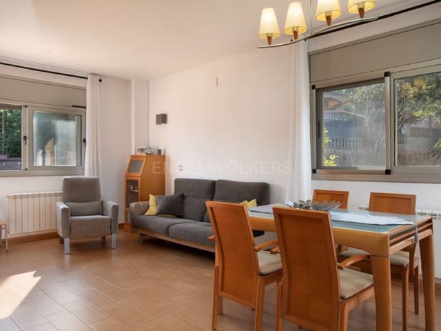 Chalet de 4 habitaciones en Maçanet de la Selva en venta con garaje - 355.000 € (Ref: 9012827)