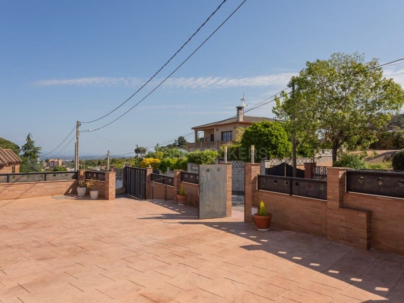 4 Zimmer Villa zu verkaufen in Macanet de la Selva mit Garage - 355.000 € (Ref: 9012827)