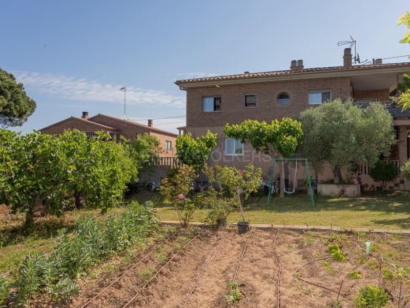 4 Zimmer Villa zu verkaufen in Macanet de la Selva mit Garage - 355.000 € (Ref: 9012827)