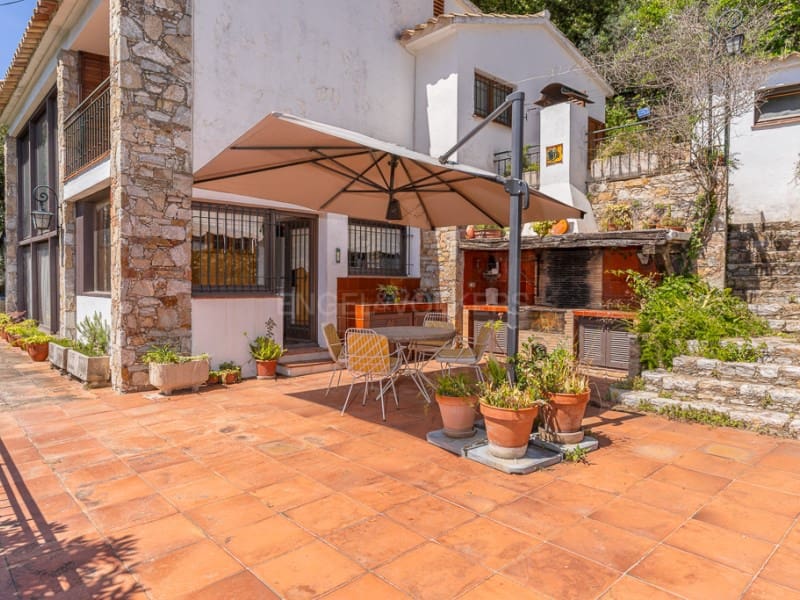 4 soverom Villa til salgs i Begur med garasje - € 1 200 000 (Ref: 9036988)