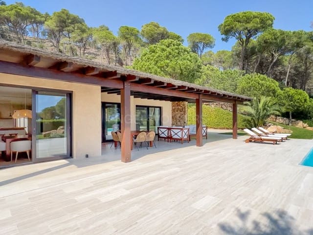 5 bedroom Villa for sale in Begur with pool garage - € 2,450,000 (Ref: 9091939)