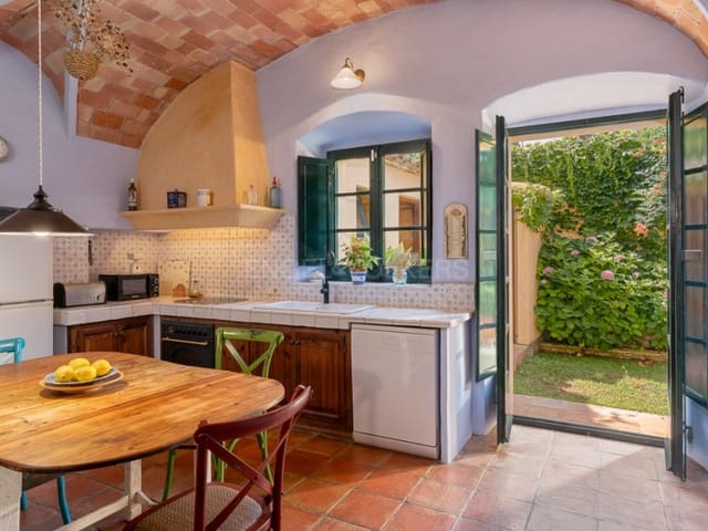 4 bedroom Finca/Country House for sale in Begur - € 985,000 (Ref: 9095539)