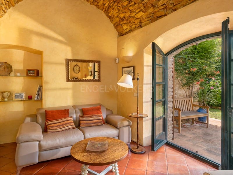 4 bedroom Finca/Country House for sale in Begur - € 985,000 (Ref: 9095539)