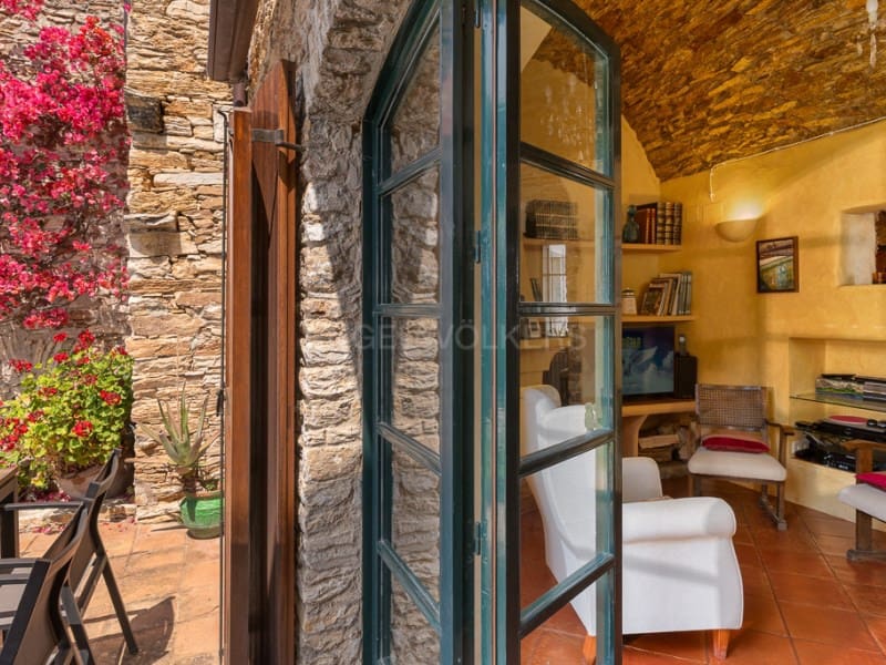 4 bedroom Finca/Country House for sale in Begur - € 985,000 (Ref: 9095539)