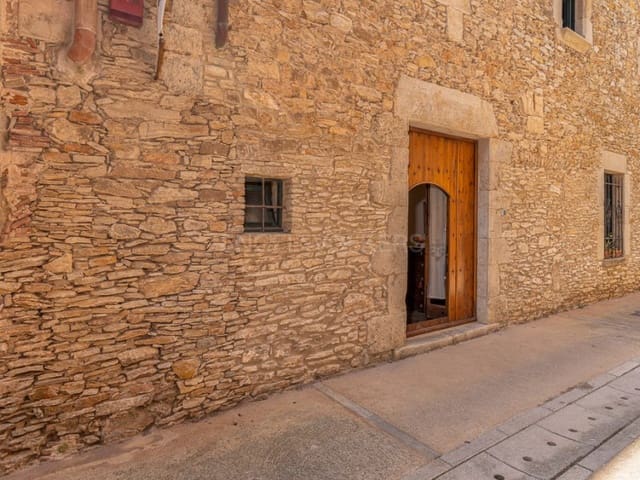 4 bedroom Finca/Country House for sale in Begur - € 985,000 (Ref: 9095539)