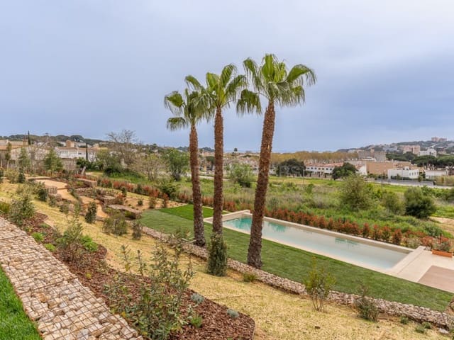 3 bedroom Apartment for sale in S'Agaro, Castell-Platja d'Aro with pool - € 896,000 (Ref: 9103345)