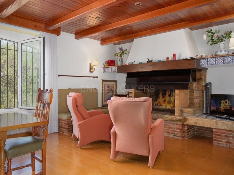 13 sypialnia Finka/Dom wiejski na sprzedaż w Santa Cristina d'Aro z basenem garażem - 1 780 000 € (Ref: 9106891)