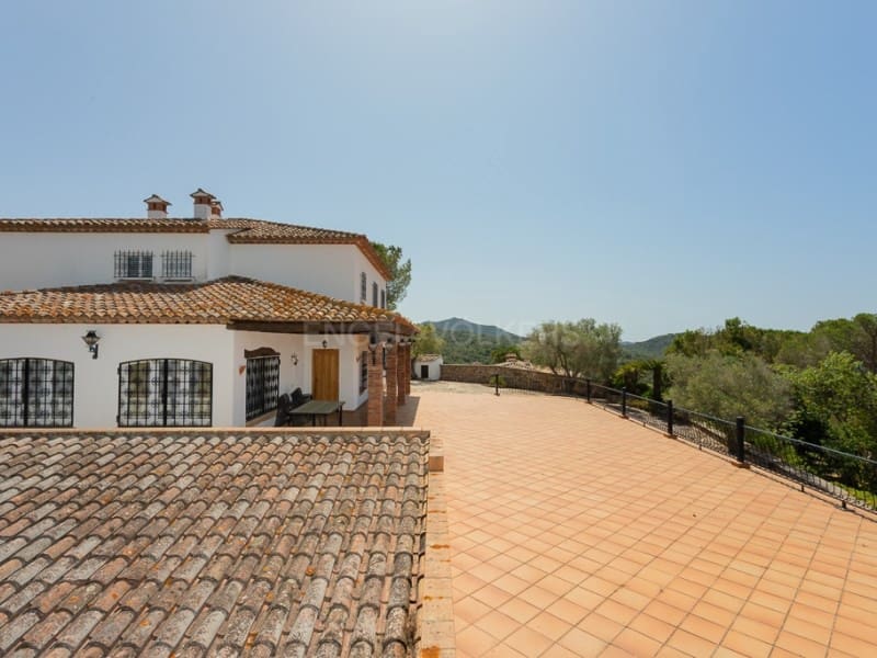 13 sypialnia Finka/Dom wiejski na sprzedaż w Santa Cristina d'Aro z basenem garażem - 1 780 000 € (Ref: 9106891)