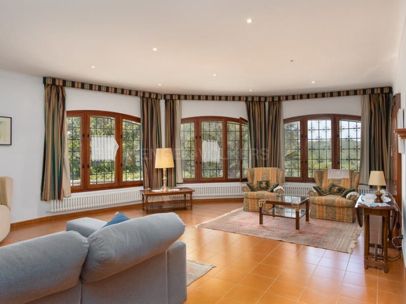 13 sypialnia Finka/Dom wiejski na sprzedaż w Santa Cristina d'Aro z basenem garażem - 1 780 000 € (Ref: 9106891)