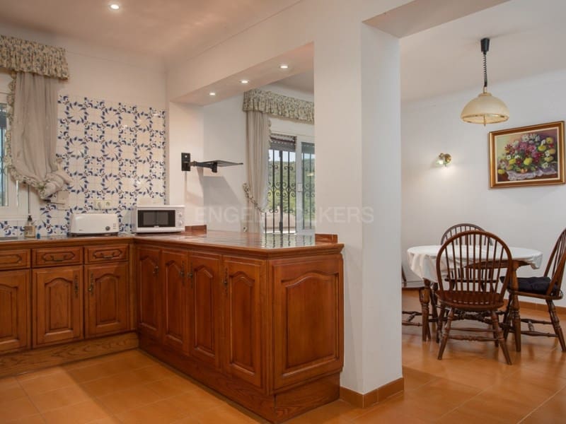 13 sypialnia Finka/Dom wiejski na sprzedaż w Santa Cristina d'Aro z basenem garażem - 1 780 000 € (Ref: 9106891)