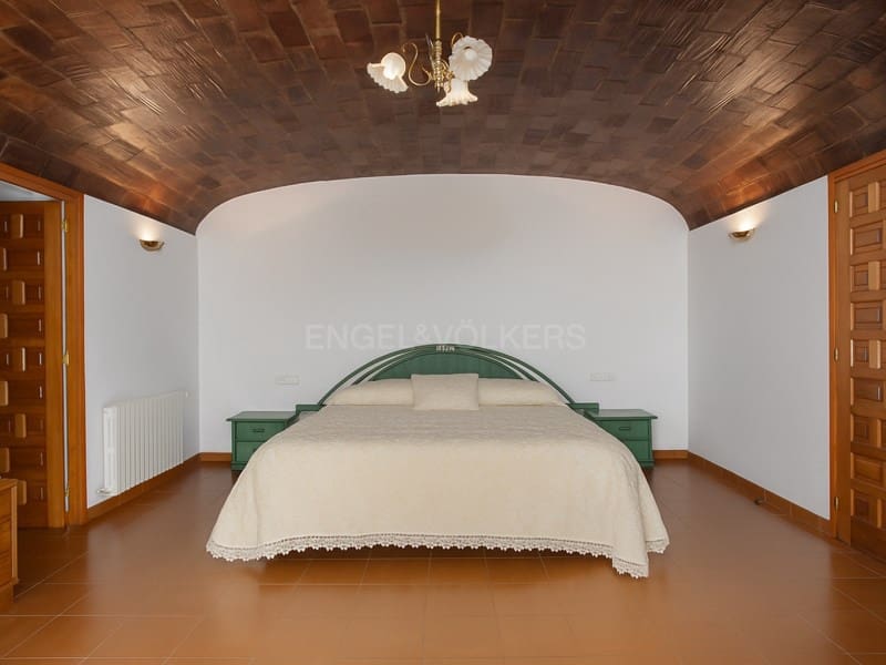 13 sypialnia Finka/Dom wiejski na sprzedaż w Santa Cristina d'Aro z basenem garażem - 1 780 000 € (Ref: 9106891)