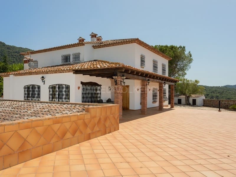 13 sypialnia Finka/Dom wiejski na sprzedaż w Santa Cristina d'Aro z basenem garażem - 1 780 000 € (Ref: 9106891)