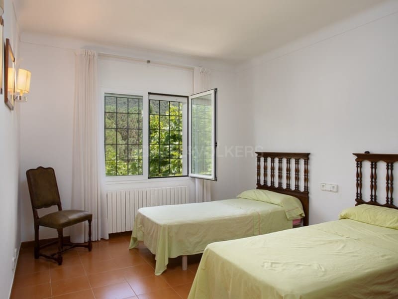 13 sypialnia Finka/Dom wiejski na sprzedaż w Santa Cristina d'Aro z basenem garażem - 1 780 000 € (Ref: 9106891)