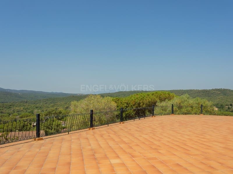 13 sypialnia Finka/Dom wiejski na sprzedaż w Santa Cristina d'Aro z basenem garażem - 1 780 000 € (Ref: 9106891)