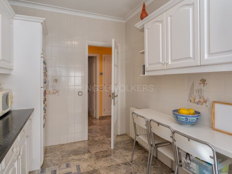 4 makuuhuone Huvila myytävänä paikassa Santa Cristina d'Aro mukana 
autotalli - 699 000 € (Ref: 9110665)