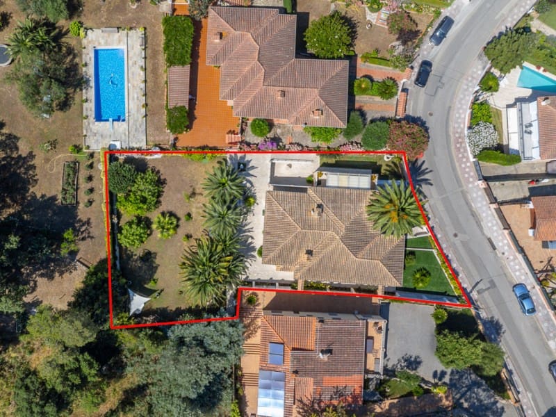 4 makuuhuone Huvila myytävänä paikassa Santa Cristina d'Aro mukana 
autotalli - 699 000 € (Ref: 9110665)