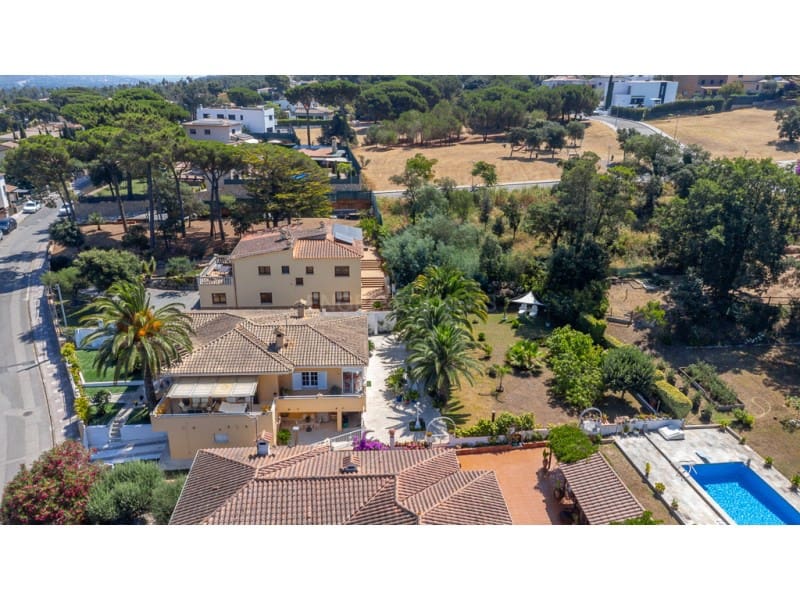 4 makuuhuone Huvila myytävänä paikassa Santa Cristina d'Aro mukana 
autotalli - 699 000 € (Ref: 9110665)