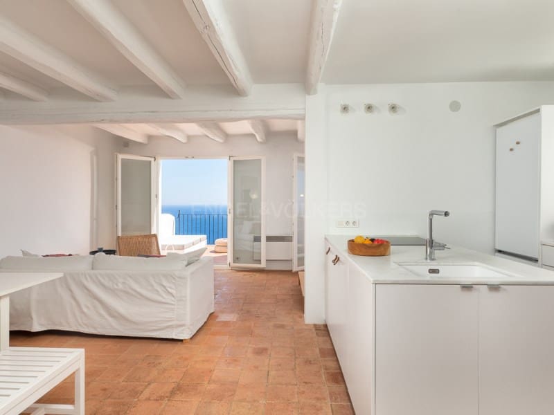 2 soveværelse Lejlighed til salg i Begur med swimmingpool - € 450.000 (Ref: 9131969)