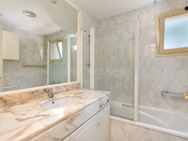 4 sypialnia Apartament na sprzedaż w Sant Feliu de Guixols z basenem garażem - 1 250 000 € (Ref: 9147467)