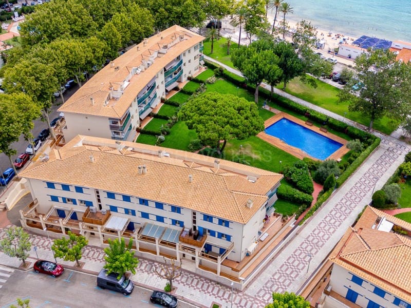 4 sypialnia Apartament na sprzedaż w Sant Feliu de Guixols z basenem garażem - 1 250 000 € (Ref: 9147467)