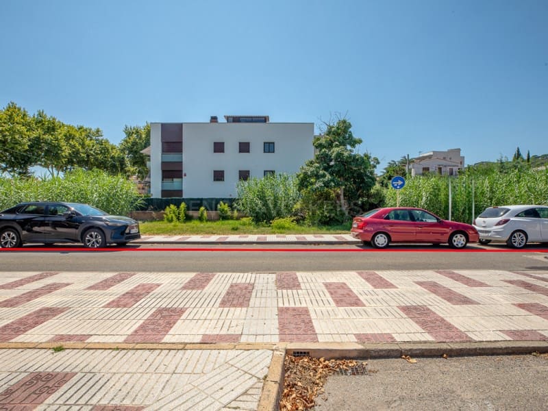 Ubebygd land til salgs i S'Agaro - € 800 000 (Ref: 9164205)