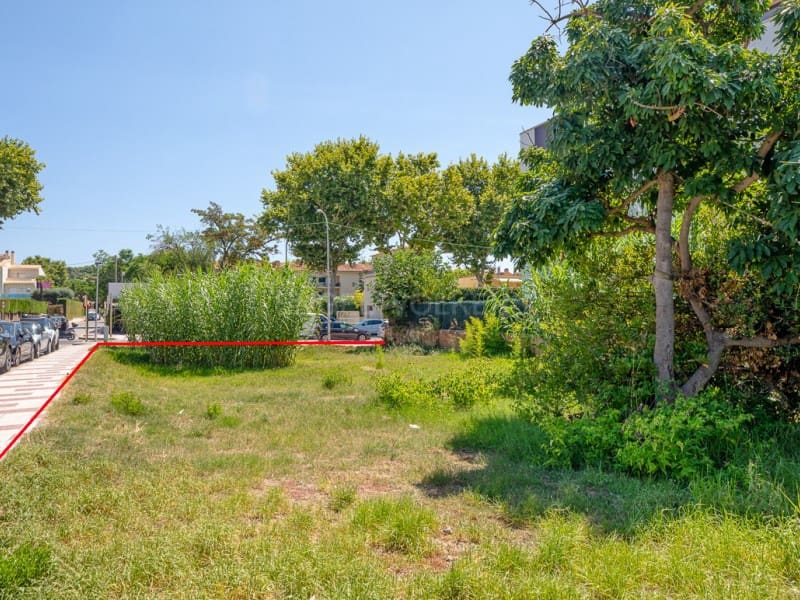 Ubebygd land til salgs i S'Agaro - € 800 000 (Ref: 9164205)