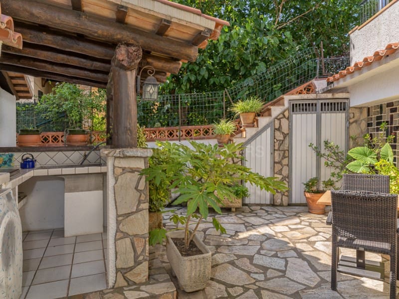 2 bedroom Villa for sale in L'Escala with pool garage - € 950,000 (Ref: 9165112)