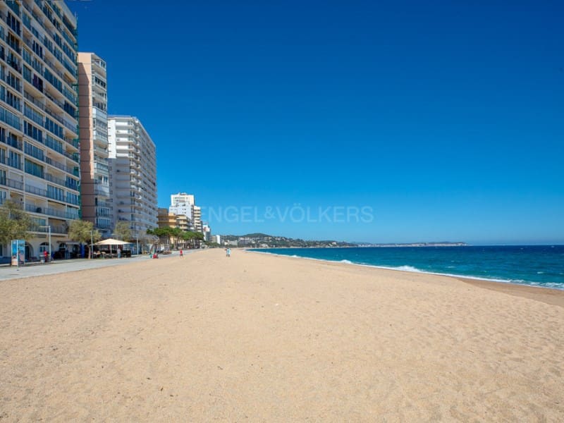 Apartamento de 4 habitaciones en Platja d'Aro en venta con garaje - 690.000 € (Ref: 9171490)
