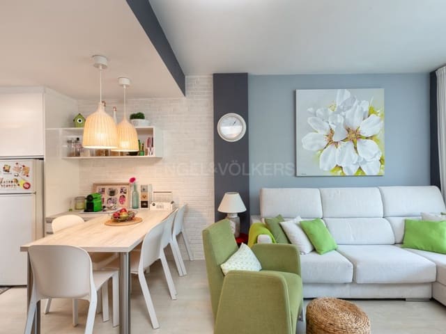 2 bedroom Flat for sale in Blanes with garage - € 288,000 (Ref: 9174551)