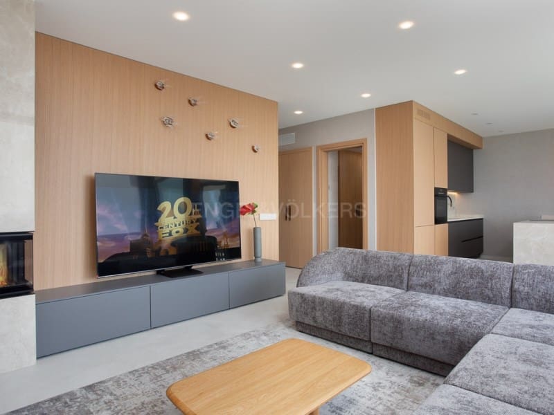 6 soverom Villa til salgs i Lloret de Mar med svømmebasseng garasje - € 1 350 000 (Ref: 9183920)