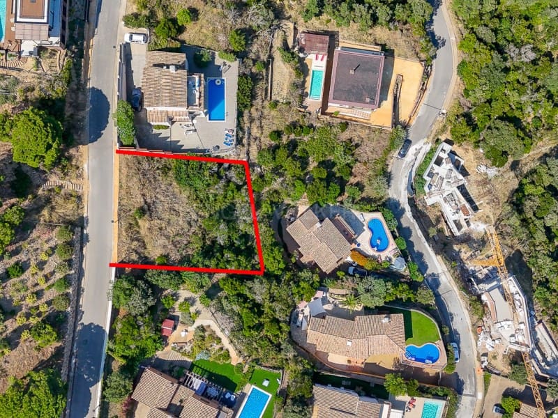 Ubebygd land til salgs i Begur - € 480 000 (Ref: 9197969)