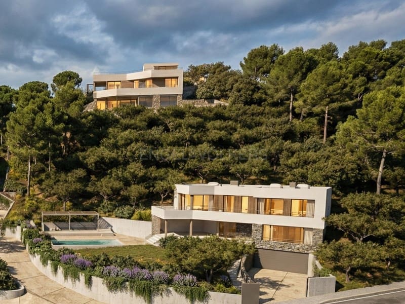 5 bedroom Villa for sale in Begur with pool garage - € 2,690,000 (Ref: 9206835)