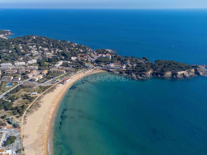 2 makuuhuone Huoneisto myytävänä paikassa S'Agaro mukana uima-altaan 
autotalli - 560 000 € (Ref: 9206836)