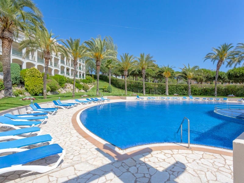 2 makuuhuone Huoneisto myytävänä paikassa S'Agaro mukana uima-altaan 
autotalli - 560 000 € (Ref: 9206836)