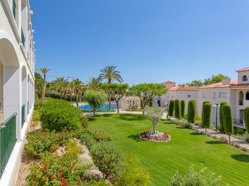 2 makuuhuone Huoneisto myytävänä paikassa S'Agaro mukana uima-altaan 
autotalli - 560 000 € (Ref: 9206836)